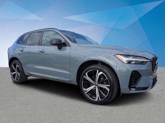 2023 Volvo XC60 Ultimate Dark Theme