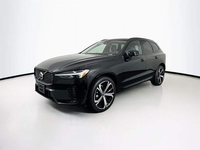 2023 Volvo XC60 Ultimate Dark Theme