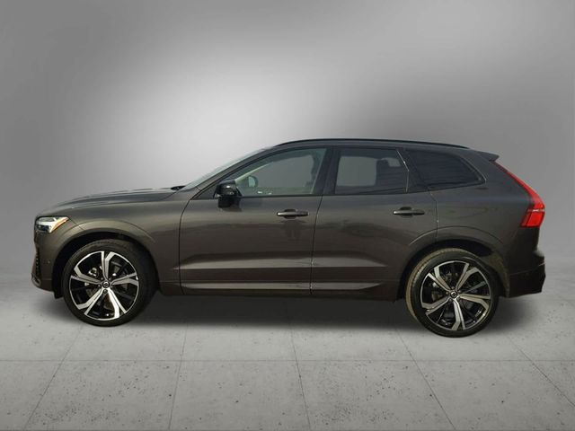 2023 Volvo XC60 Ultimate Dark Theme