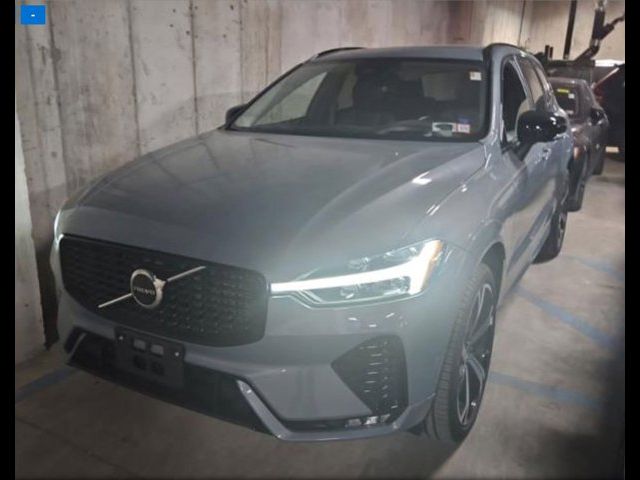 2023 Volvo XC60 Ultimate Dark Theme