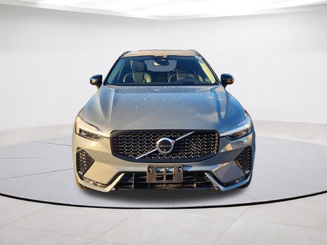 2023 Volvo XC60 Ultimate Dark Theme