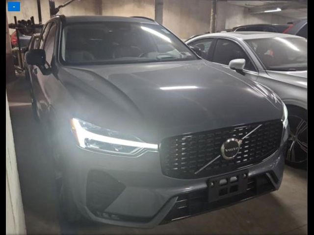 2023 Volvo XC60 Ultimate Dark Theme