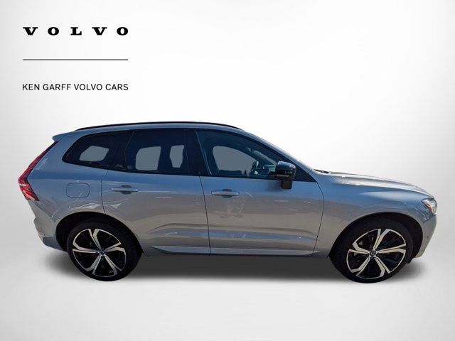 2023 Volvo XC60 Ultimate Dark Theme