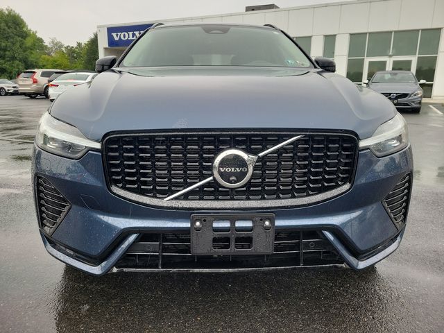 2023 Volvo XC60 Ultimate Dark Theme