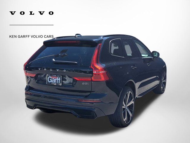 2023 Volvo XC60 Ultimate Dark Theme