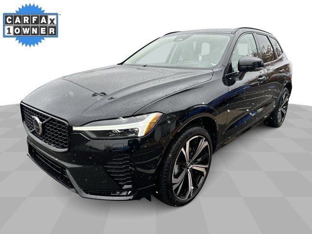 2023 Volvo XC60 Ultimate Dark Theme