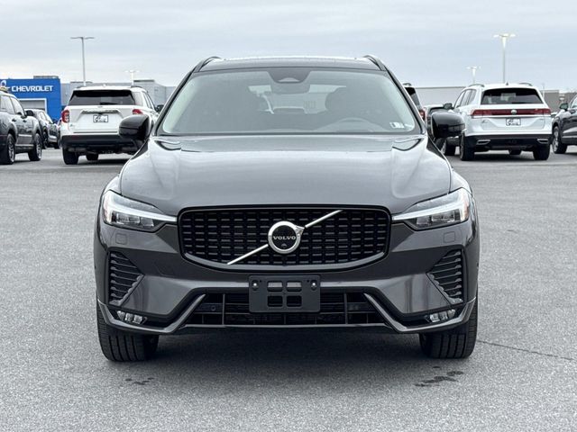 2023 Volvo XC60 Ultimate Dark Theme