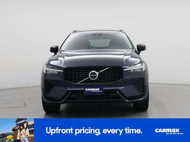 2023 Volvo XC60 Recharge Plug-In Hybrid Plus Dark Theme