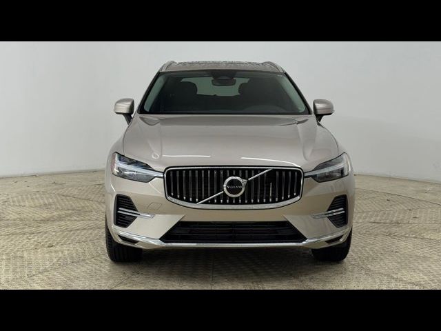 2023 Volvo XC60 Recharge Core Bright Theme