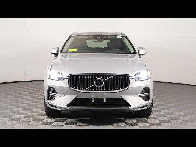 2023 Volvo XC60 Recharge Plug-In Hybrid Plus Bright Theme