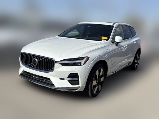 2023 Volvo XC60 Recharge Plug-In Hybrid Plus Bright Theme