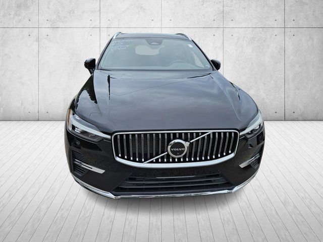 2023 Volvo XC60 Recharge Plug-In Hybrid Plus Bright Theme