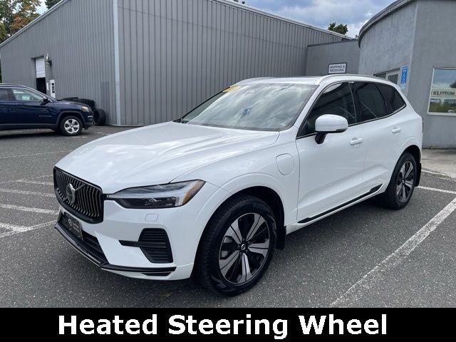 2023 Volvo XC60 Recharge Plug-In Hybrid Core Bright Theme