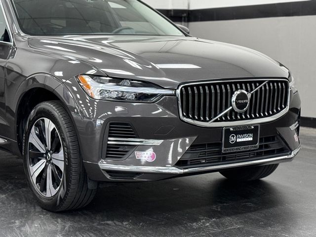 2023 Volvo XC60 Recharge Plug-In Hybrid Core Bright Theme