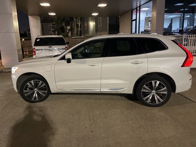 2023 Volvo XC60 Recharge Plug-In Hybrid Plus Bright Theme