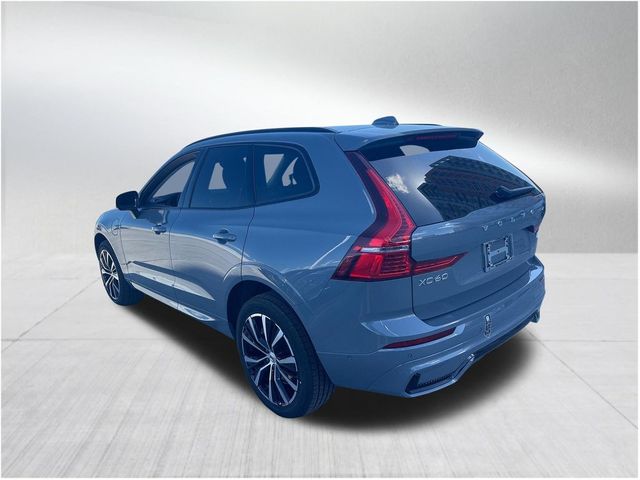 2023 Volvo XC60 Recharge Plug-In Hybrid Plus Dark Theme