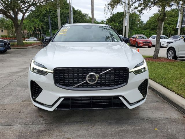 2023 Volvo XC60 Recharge Plug-In Hybrid Plus Dark Theme