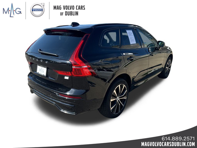 2023 Volvo XC60 Recharge Plug-In Hybrid Plus Dark Theme