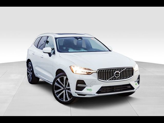 2023 Volvo XC60 Recharge Plug-In Hybrid Ultimate Bright Theme