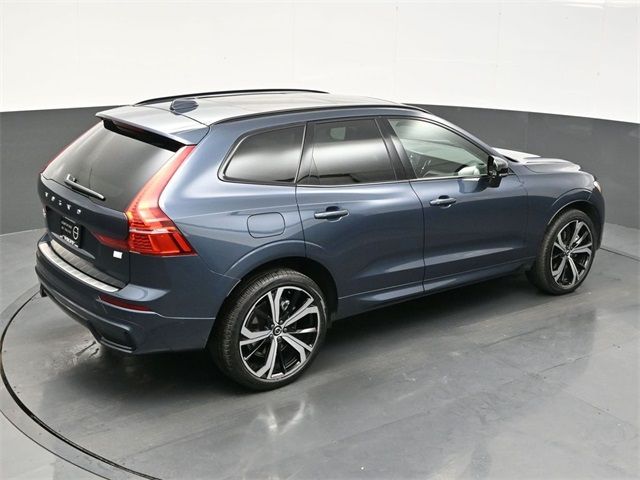 2023 Volvo XC60 Recharge Ultimate Dark Theme