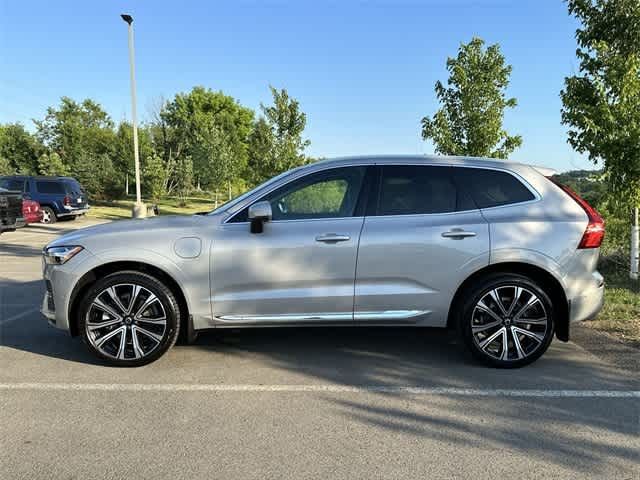 2023 Volvo XC60 Recharge Plug-In Hybrid Ultimate Bright Theme