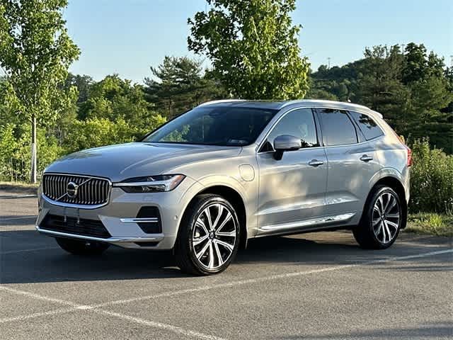 2023 Volvo XC60 Recharge Plug-In Hybrid Ultimate Bright Theme