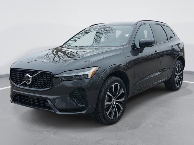 2023 Volvo XC60 Recharge Plug-In Hybrid Ultimate Dark Theme