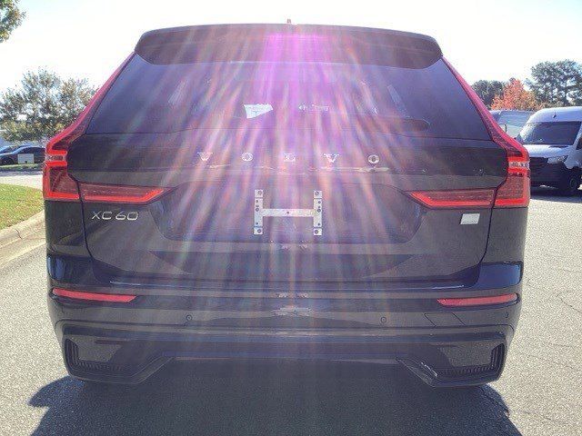 2023 Volvo XC60 Recharge Plug-In Hybrid Ultimate Dark Theme