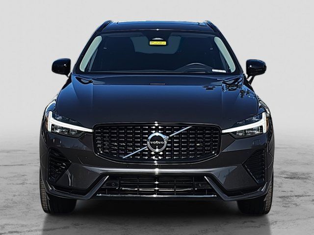 2023 Volvo XC60 Recharge Plug-In Hybrid Ultimate Dark Theme