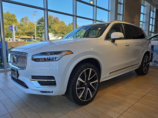 2023 Volvo XC90 Plus