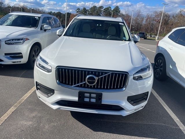 2023 Volvo XC90 Core