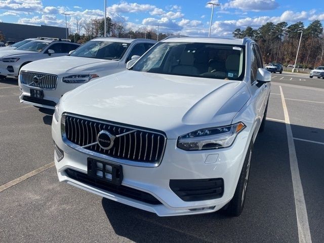 2023 Volvo XC90 Core