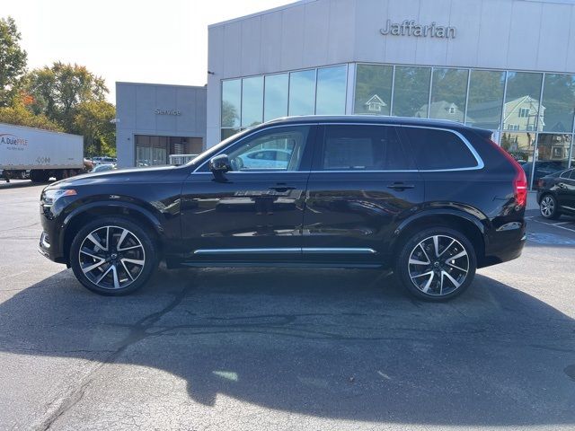 2023 Volvo XC90 Plus