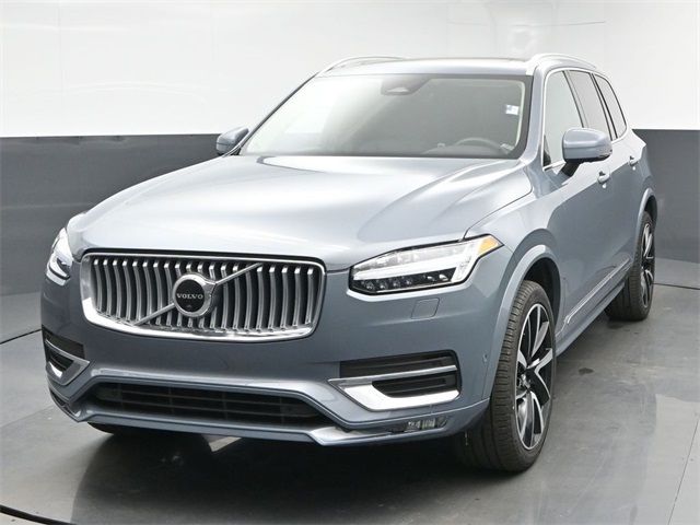 2023 Volvo XC90 Plus