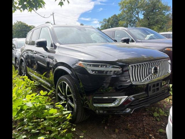 2023 Volvo XC90 Plus
