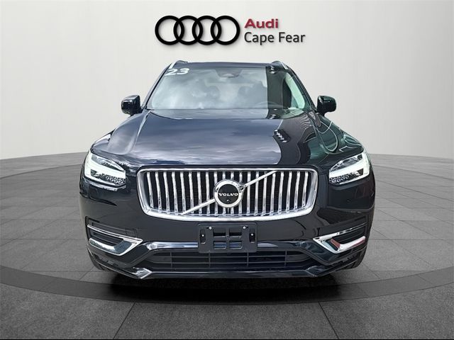 2023 Volvo XC90 Plus