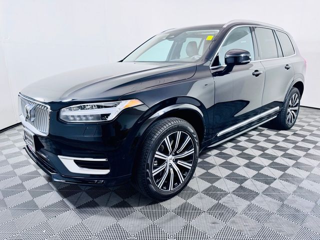 2023 Volvo XC90 Plus