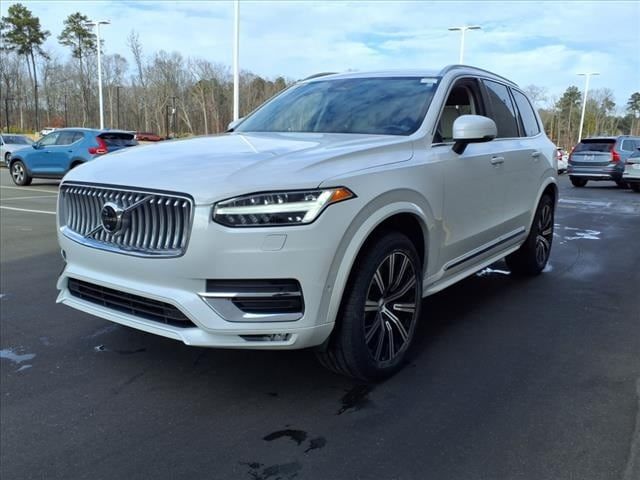 2023 Volvo XC90 Plus