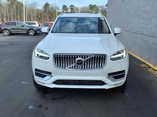 2023 Volvo XC90 Plus