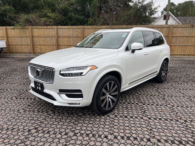 2023 Volvo XC90 Plus