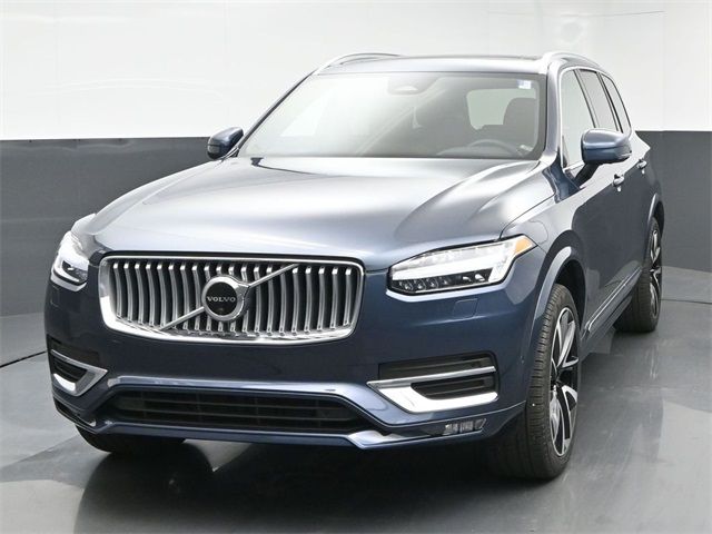 2023 Volvo XC90 Plus