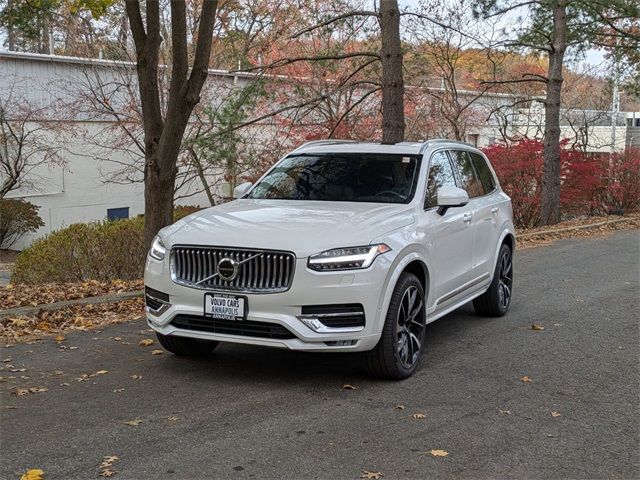 2023 Volvo XC90 Plus