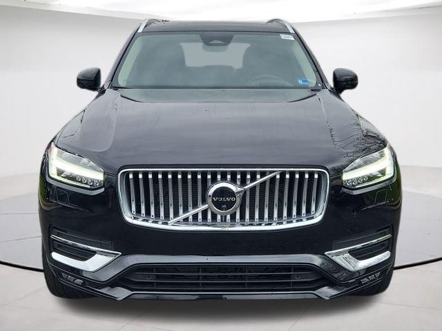 2023 Volvo XC90 Plus