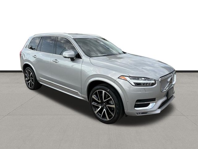 2023 Volvo XC90 Plus