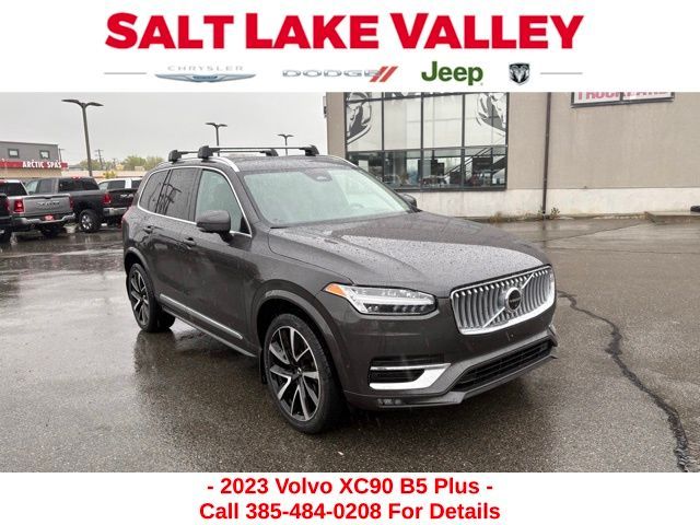 2023 Volvo XC90 Plus