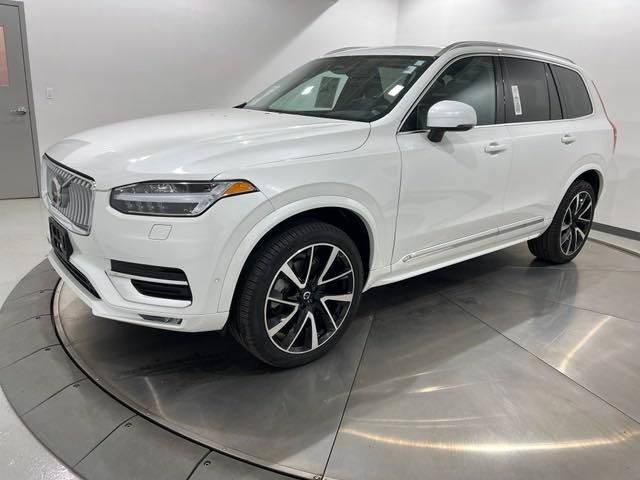 2023 Volvo XC90 Plus