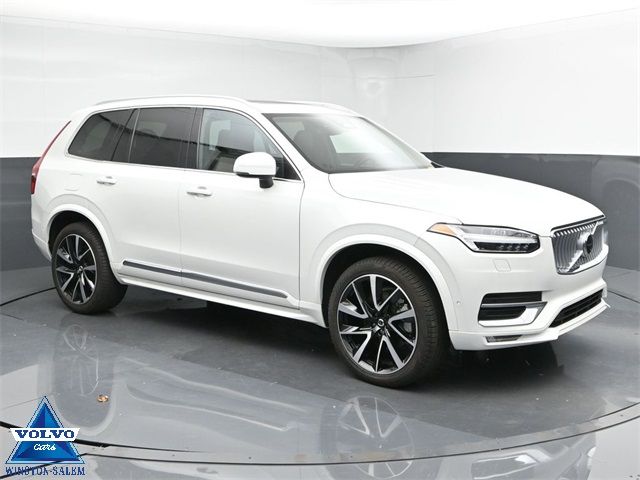 2023 Volvo XC90 Plus