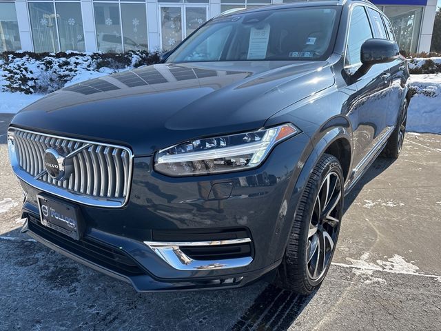 2023 Volvo XC90 Plus