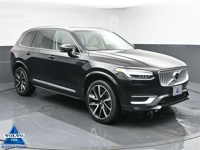 2023 Volvo XC90 Plus