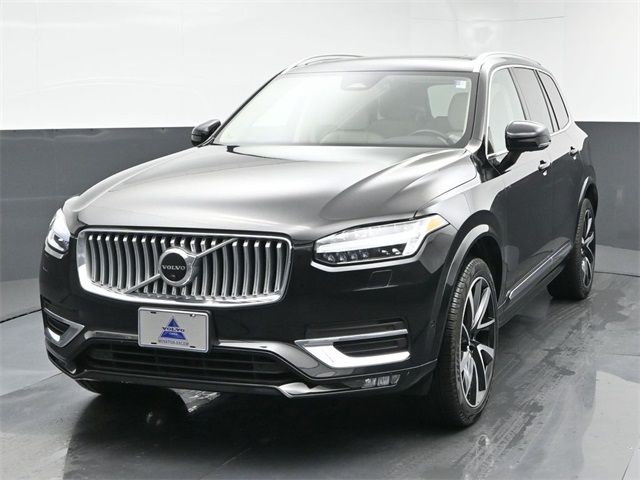 2023 Volvo XC90 Plus